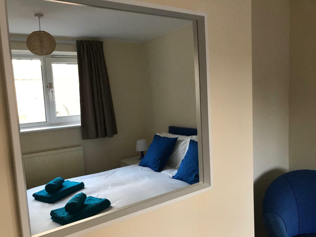 Cozy Apartment In Stratford From 18 Minutes To Central London Exterior photo